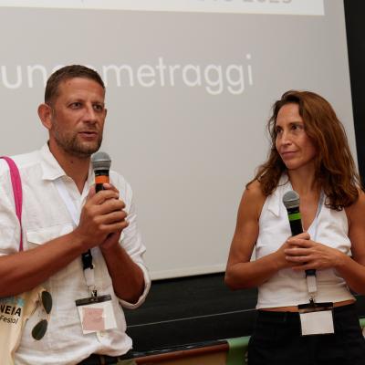 Paesi In Lungo. Concorso Lungometraggi. La Proprietà Dei Metalli. Incontro con il produttore Claudio Giapponesi